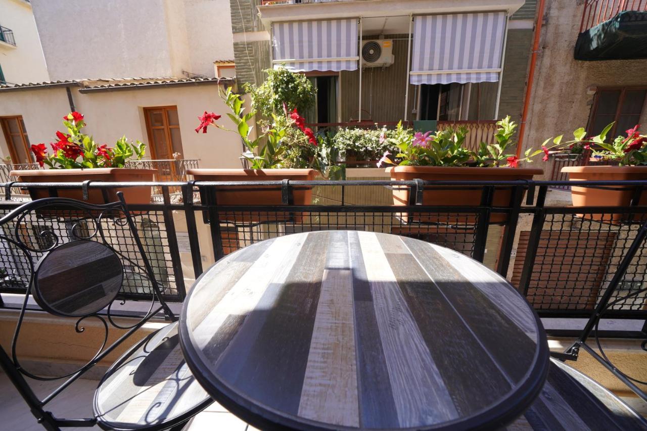 Regina Stella Bed & Breakfast Lascari Exterior photo