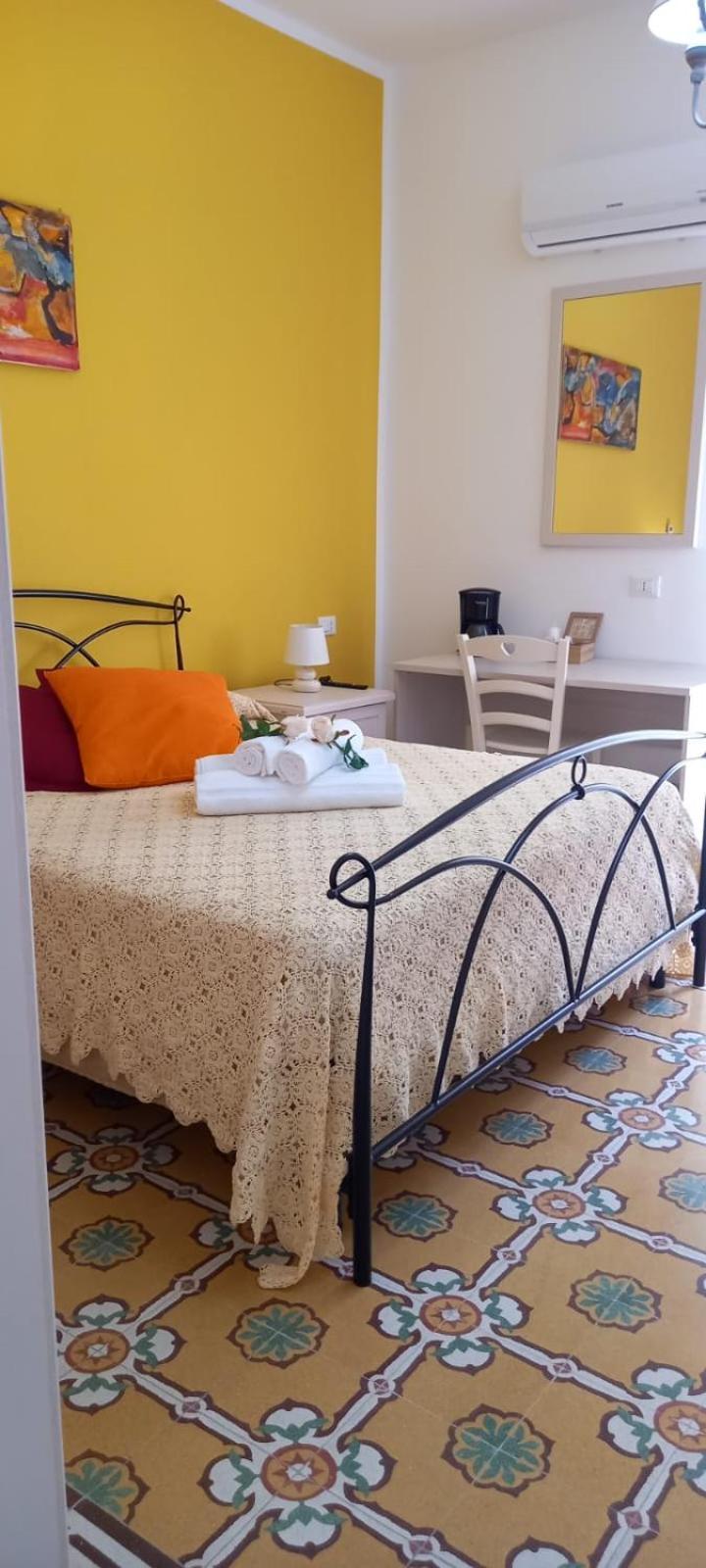 Regina Stella Bed & Breakfast Lascari Exterior photo